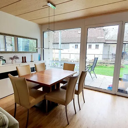 4 Zi-wohnung 106m2 Nahe Stuttgart Airport Apartment